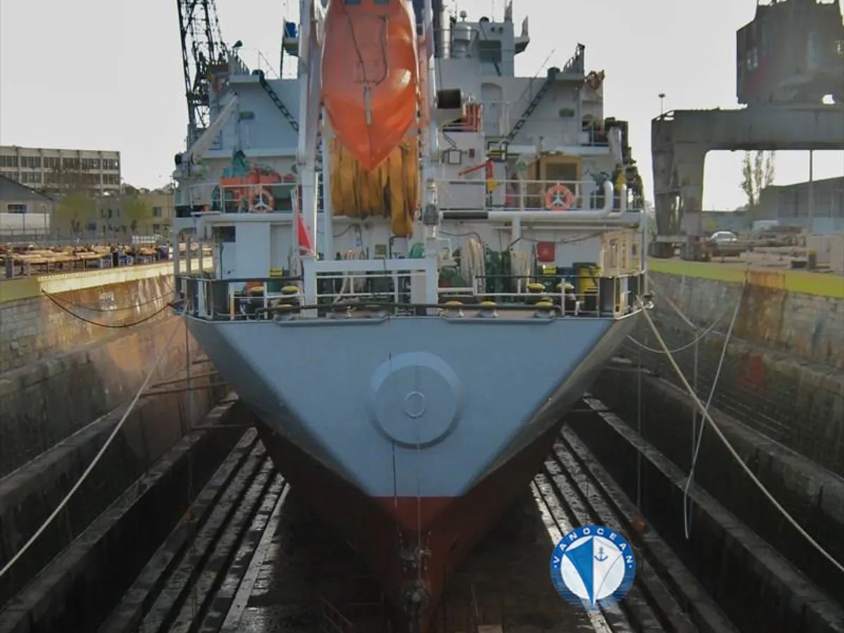 Kapal tanker minyak/bahan kimia kanggo didol