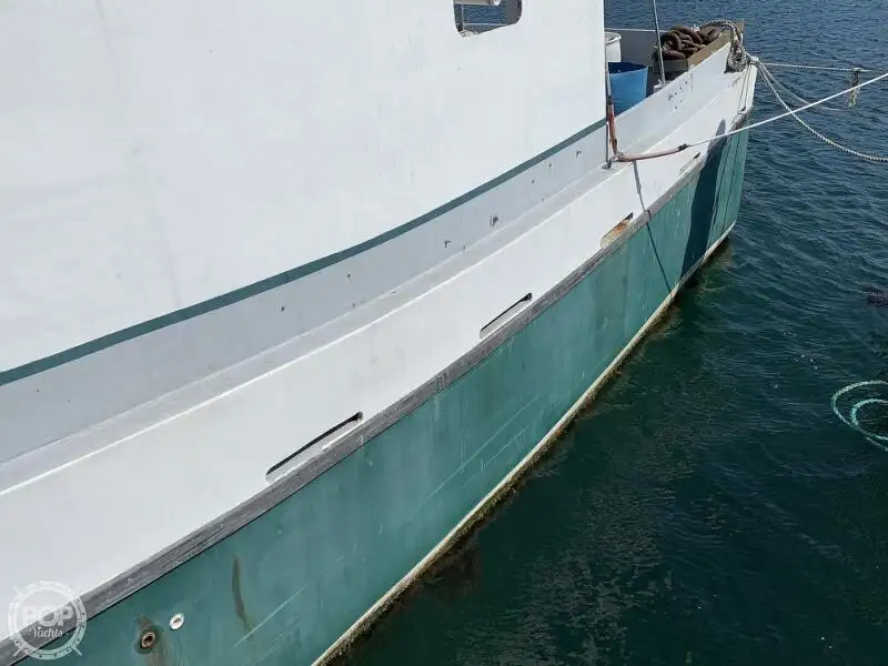 Kapal longliner kanggo didol