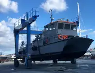 Kapal kerja kanggo didol