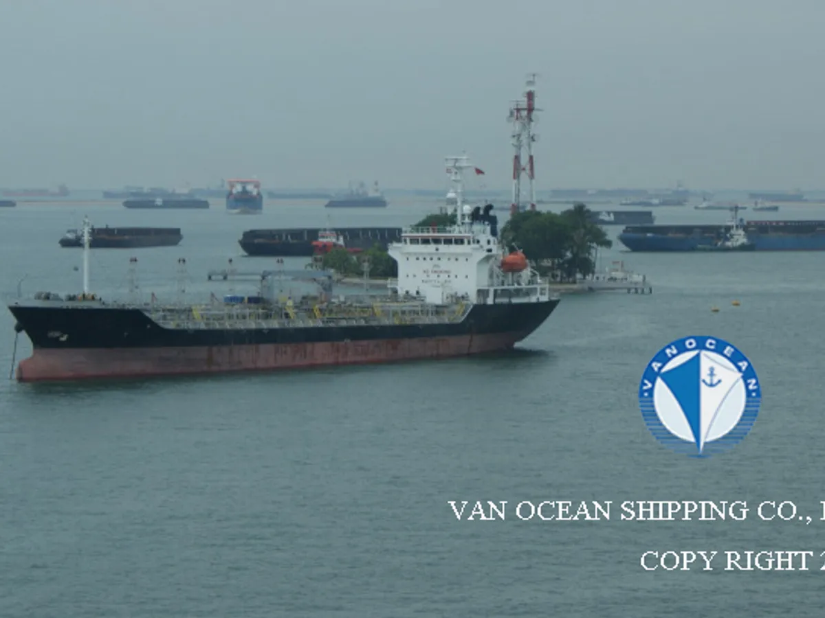 Kapal tanker minyak/bahan kimia kanggo didol