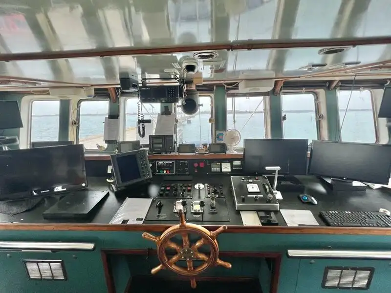Kapal trawler kanggo didol