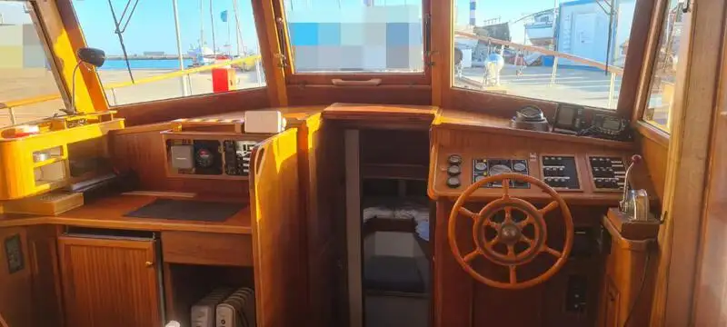 Kapal tanker minyak/bahan kimia kanggo didol