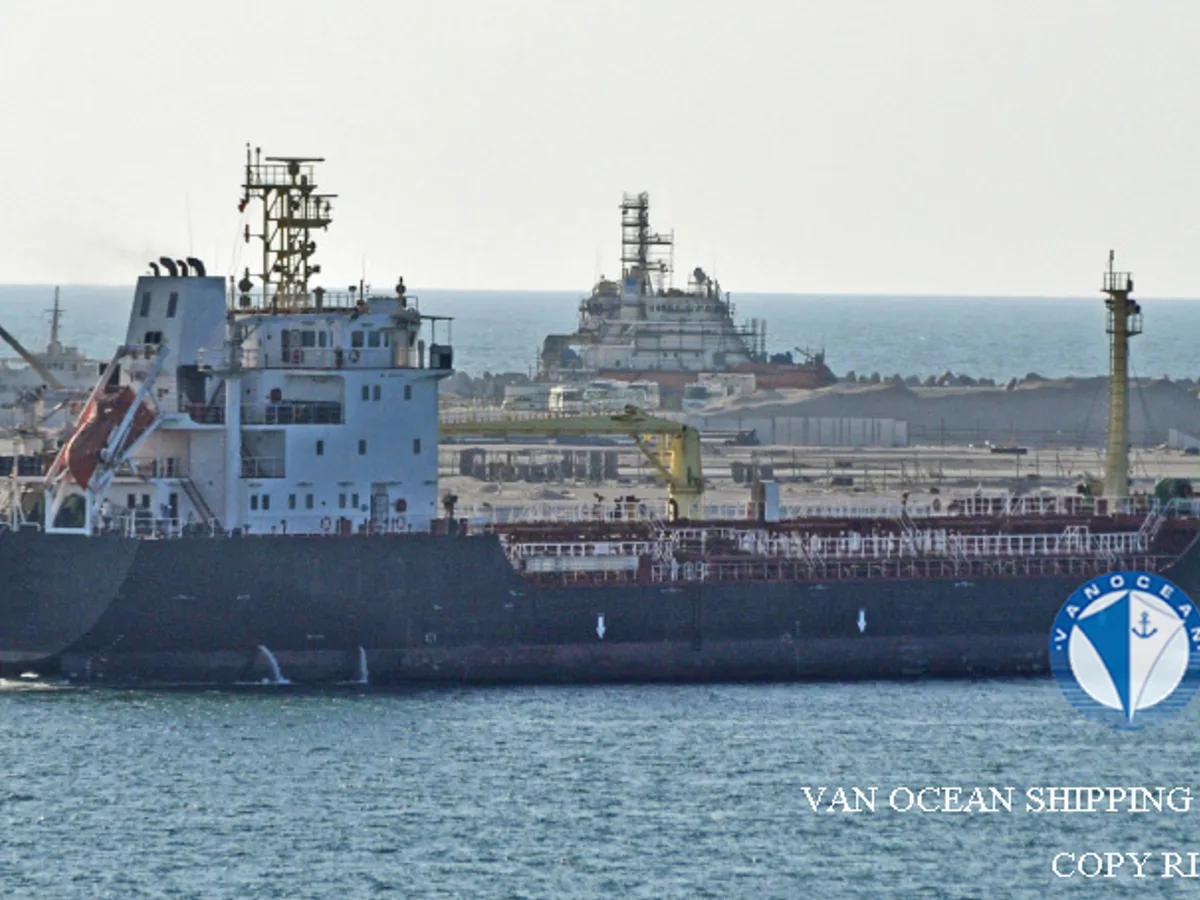 Kapal tanker minyak/bahan kimia kanggo didol