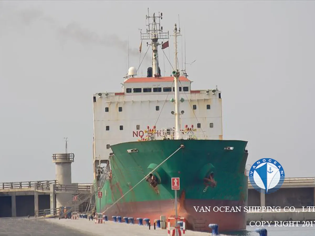 Kapal tanker minyak/bahan kimia kanggo didol