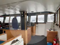 Kapal trawler berkas kanggo didol
