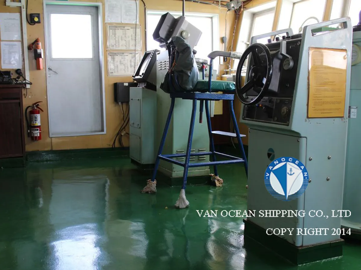 Kapal tanker minyak/bahan kimia kanggo didol