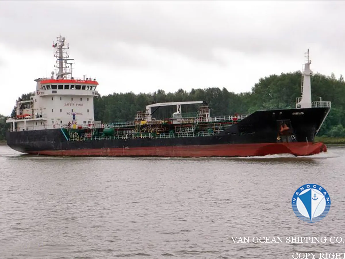 Kapal tanker minyak/bahan kimia kanggo didol