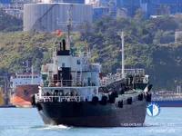 Kapal tanker minyak/bahan kimia kanggo didol
