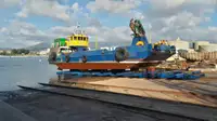 Kapal kerja kanggo didol