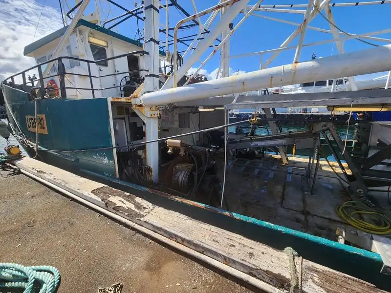 Kapal trawler kanggo didol