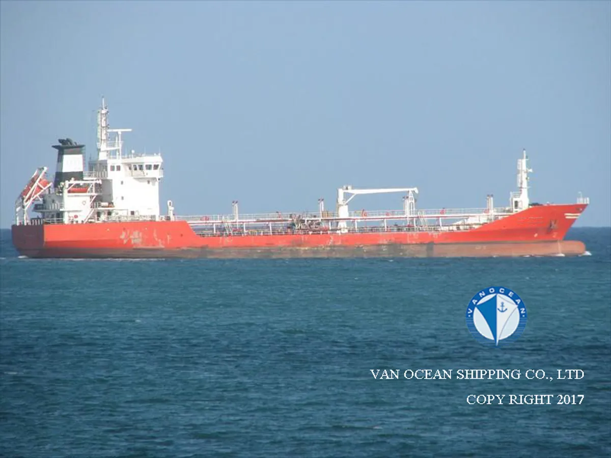 Kapal tanker minyak/bahan kimia kanggo didol