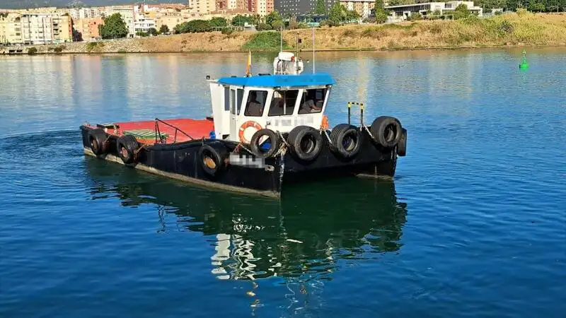 Kapal kerja kanggo didol