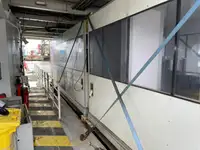Kapal kontainer kanggo didol