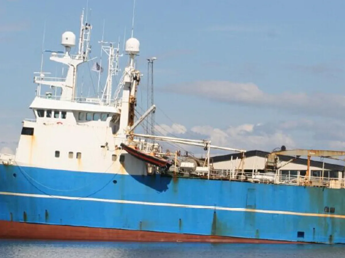Kapal trawler kanggo didol