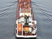 Kapal tanker minyak/bahan kimia kanggo didol