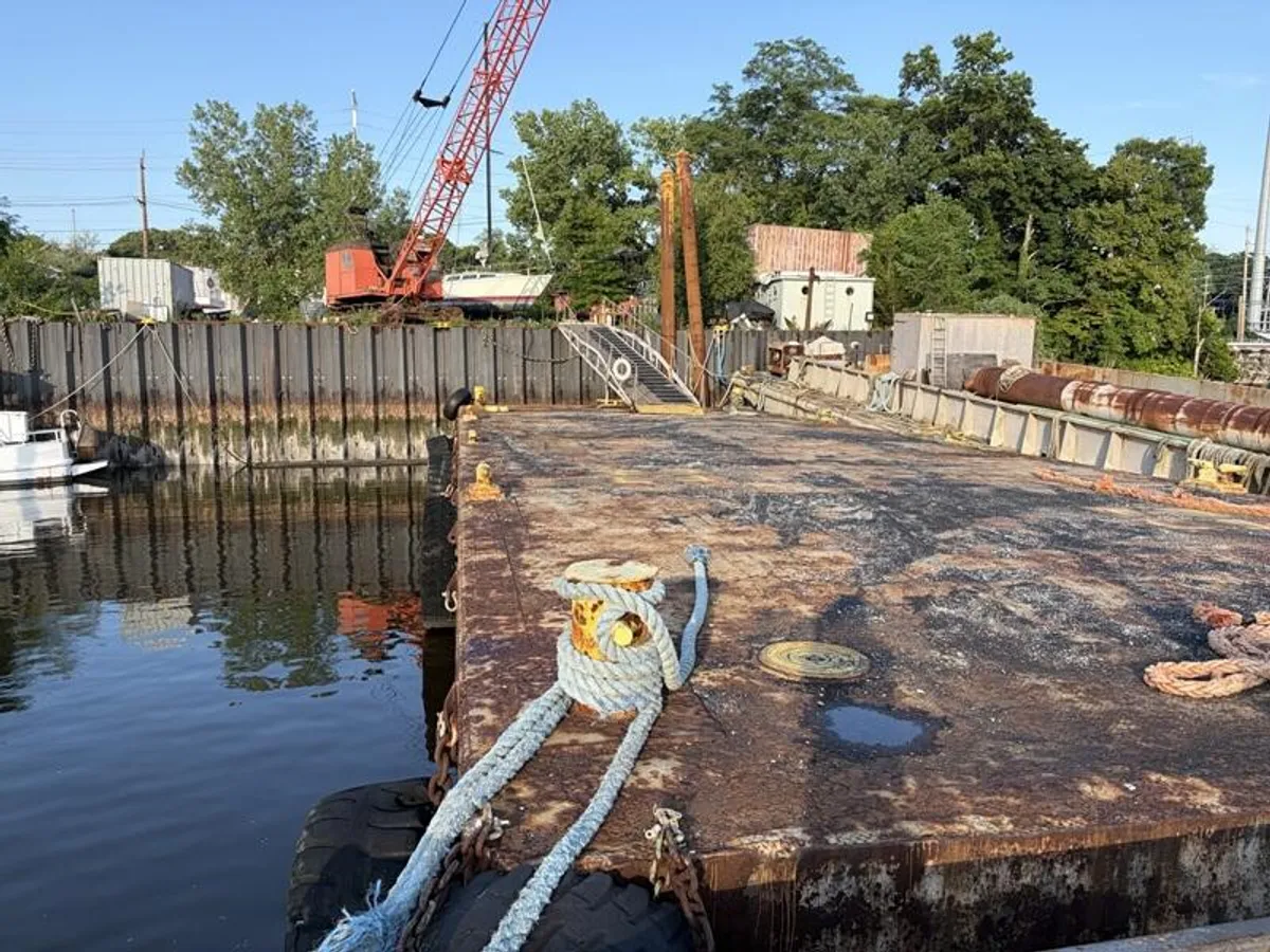 Tongkang kanggo didol