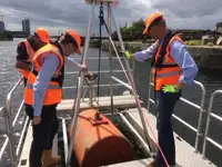 Kapal kontainer kanggo didol