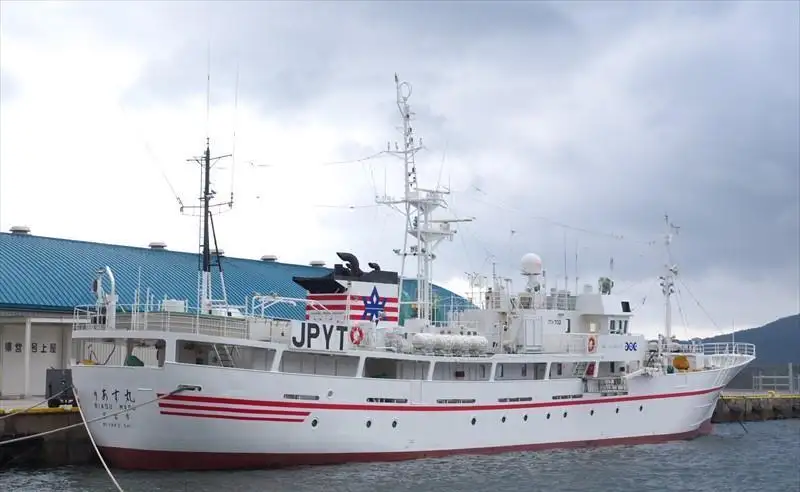 Kapal survei kanggo didol
