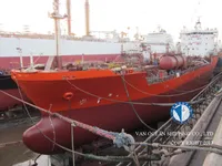 Kapal tanker minyak/bahan kimia kanggo didol
