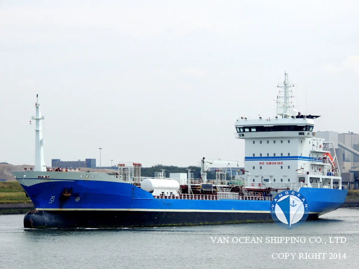 Kapal tanker minyak/bahan kimia kanggo didol
