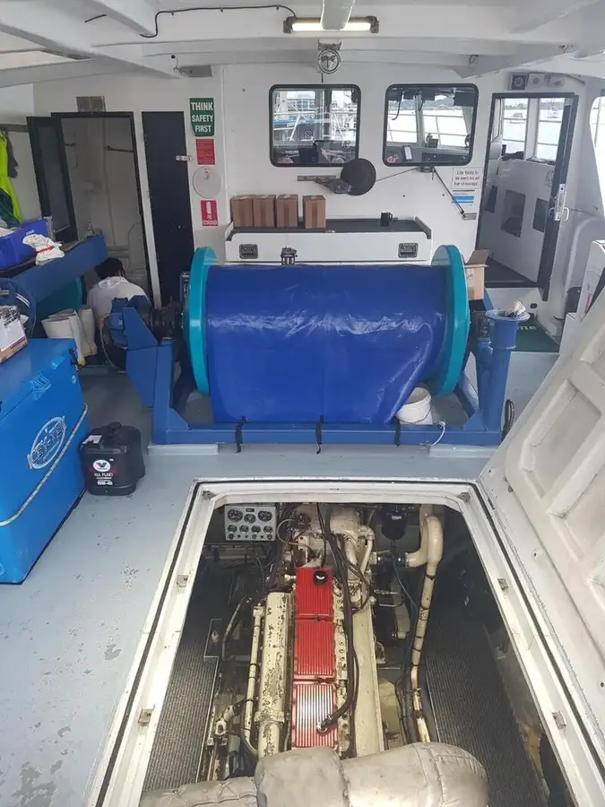 Kapal longliner kanggo didol