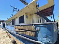 Kapal trawler kanggo didol