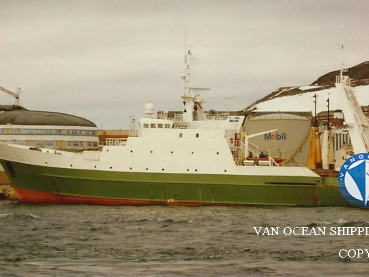 Kapal trawler kanggo didol