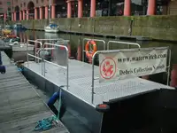 Kapal kontainer kanggo didol