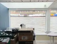 Kapal pesiar-feri kanggo didol