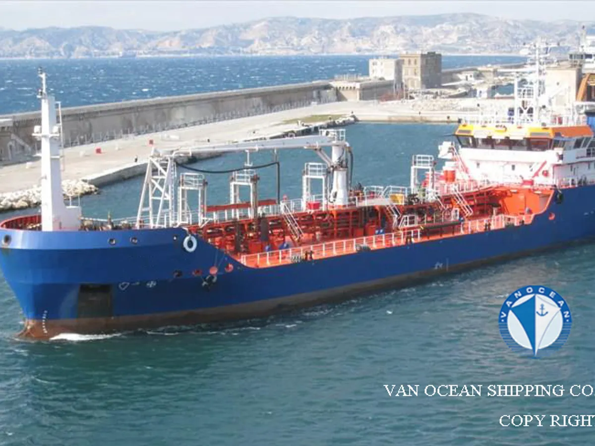 Kapal tanker minyak/bahan kimia kanggo didol