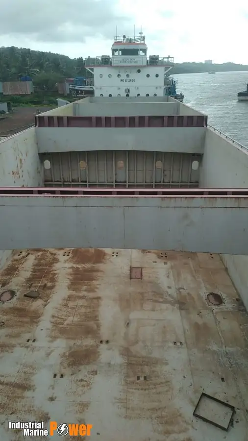 Kapal kontainer kanggo didol