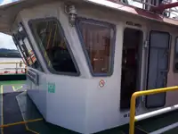 Kapal tanker minyak/bahan kimia kanggo didol