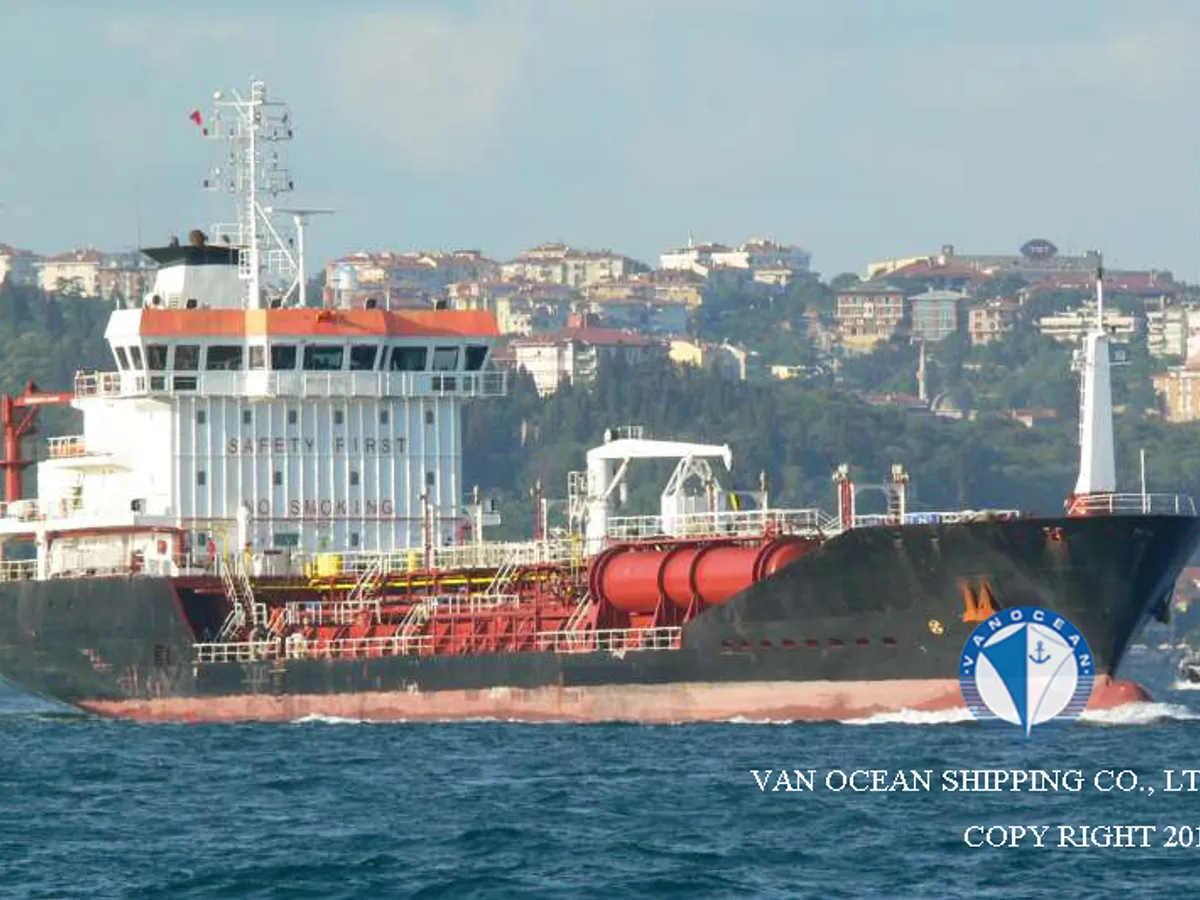 Kapal tanker minyak/bahan kimia kanggo didol