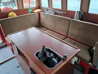 Kapal kerja kanggo didol