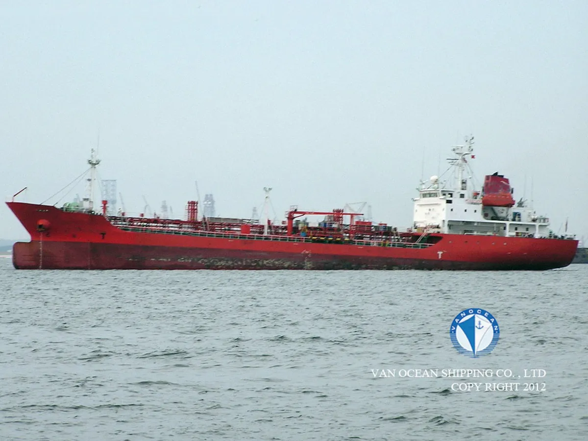 Kapal tanker minyak/bahan kimia kanggo didol