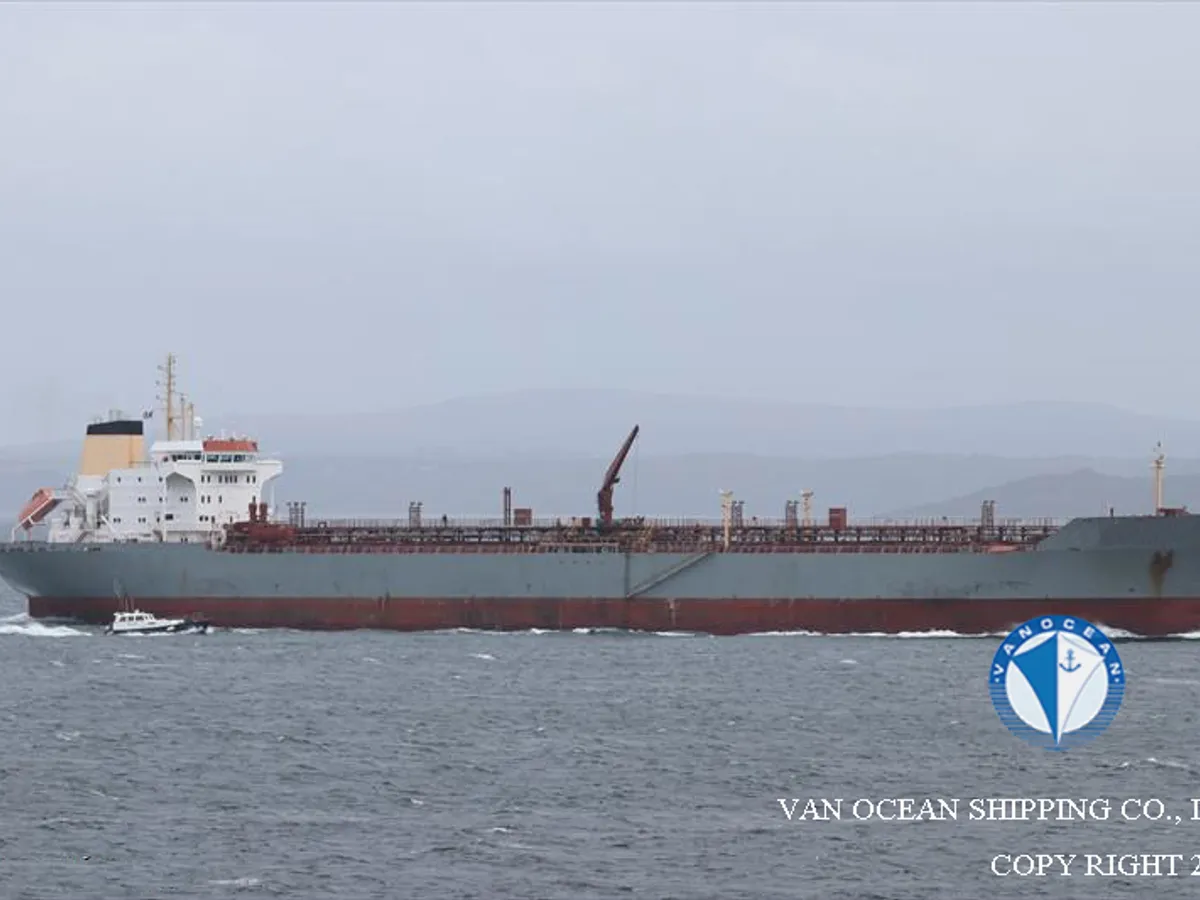 Kapal tanker minyak/bahan kimia kanggo didol