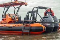 Kapal kontainer kanggo didol