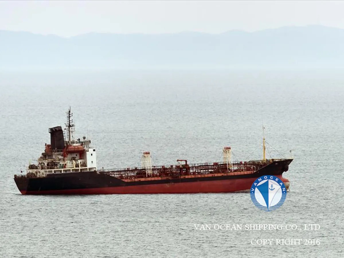 Kapal tanker minyak/bahan kimia kanggo didol