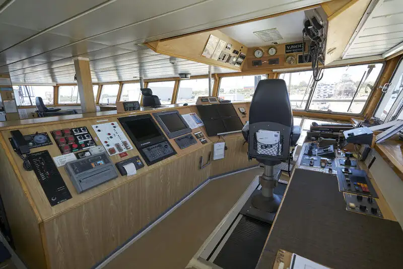 Kapal pasokan platform (PSV) kanggo didol