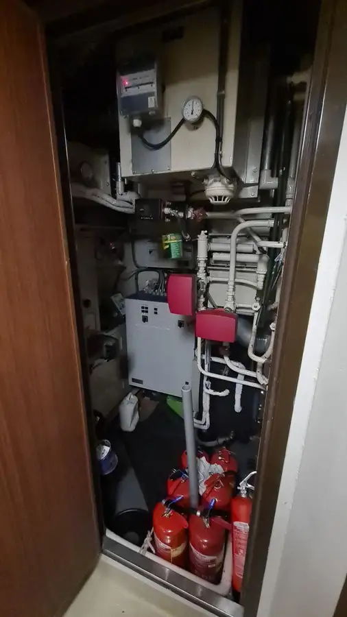 Kapal pasokan kanggo didol