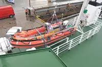 Kapal Ro-Ro kanggo didol