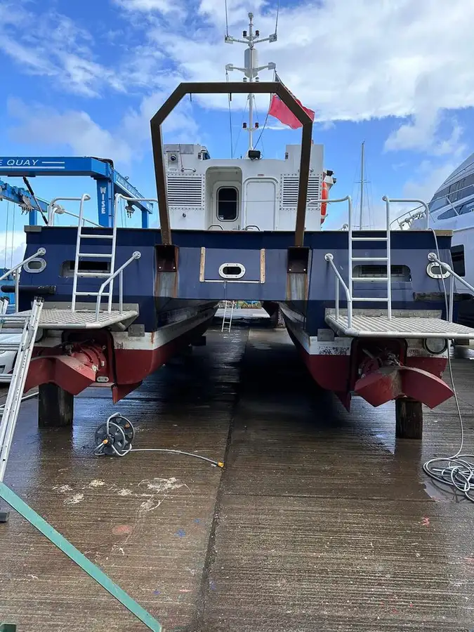 Kapal survei kanggo didol