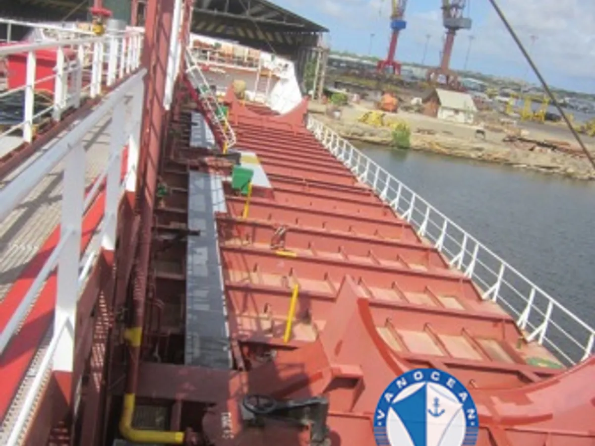 Kapal tanker minyak/bahan kimia kanggo didol