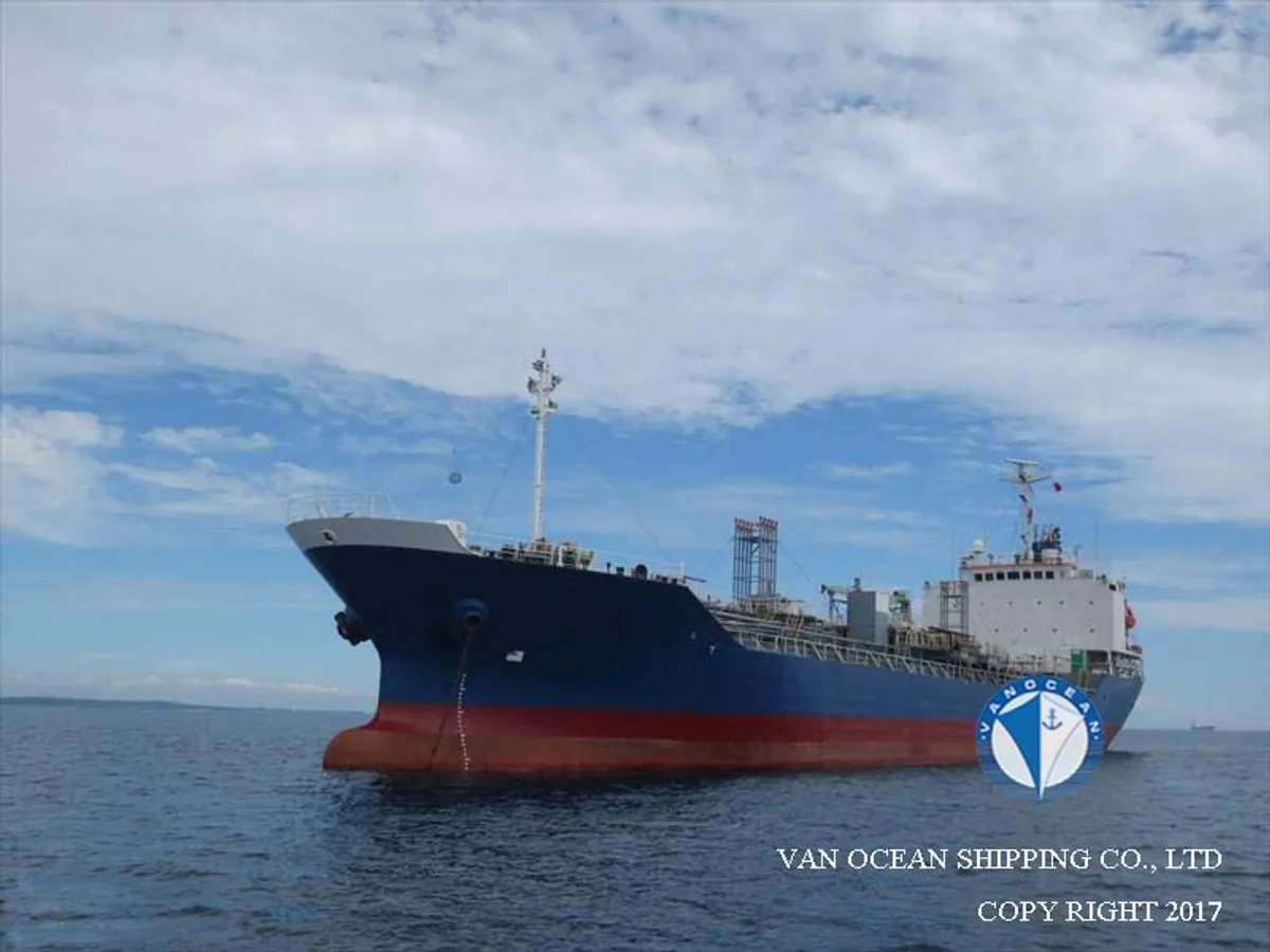 Kapal tanker minyak/bahan kimia kanggo didol
