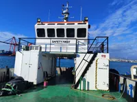 Kapal kontainer kanggo didol