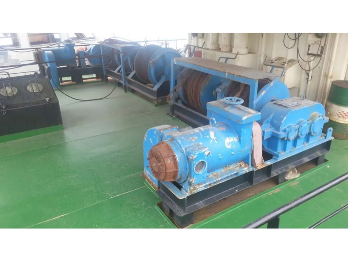 Kapal dredger kanggo didol
