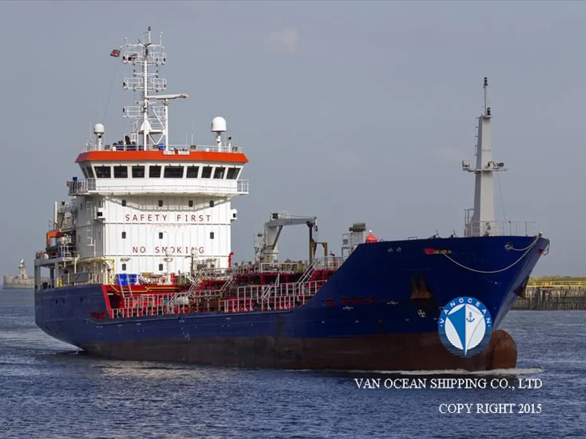 Kapal tanker minyak/bahan kimia kanggo didol