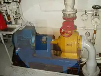 Kapal trawler berkas kanggo didol
