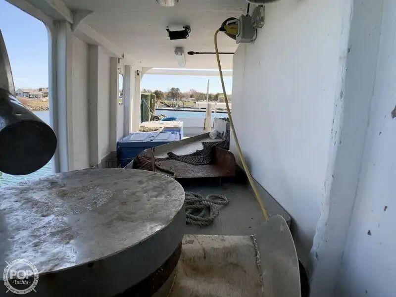 Kapal longliner kanggo didol