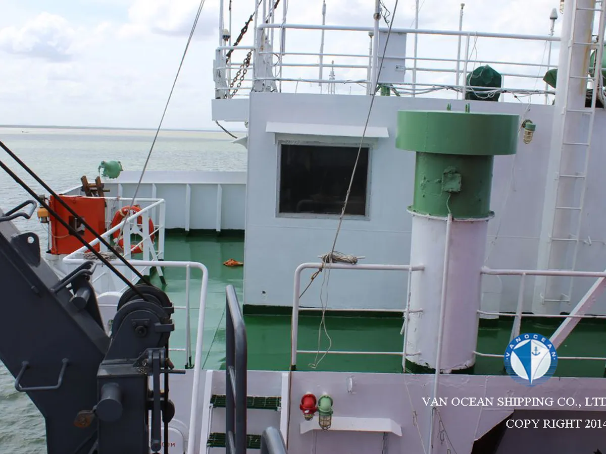 Kapal tanker minyak/bahan kimia kanggo didol